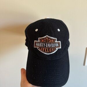 Vintage Harley Davidson Embroidered Stitched Black and White Hat
